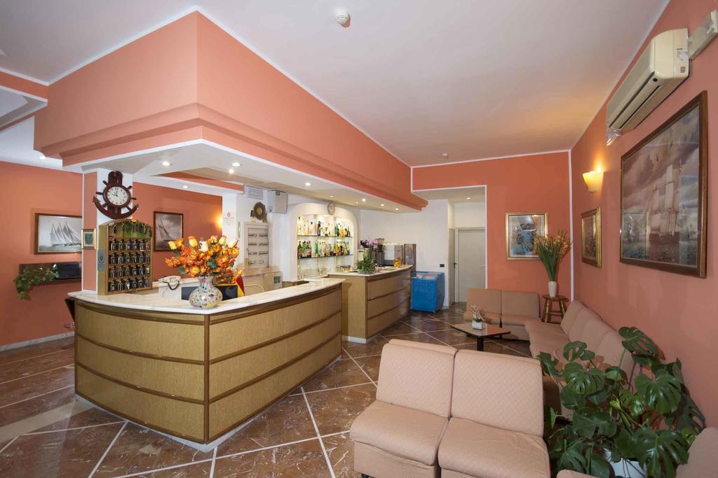 Hotel Veliero Rimini Esterno foto