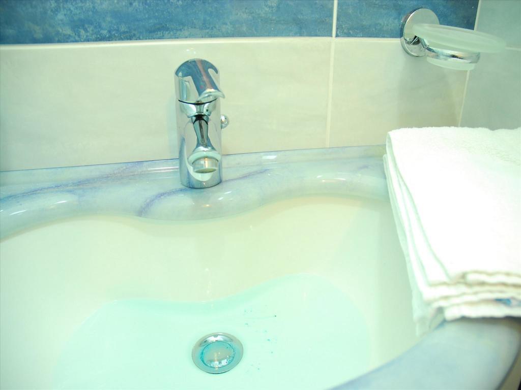 Hotel Veliero Rimini Esterno foto